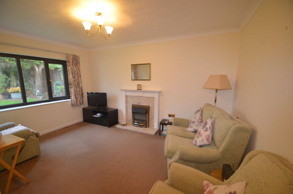 Property photo 3 of 9