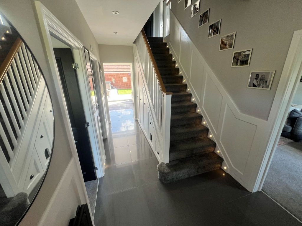 Property photo 3 of 39