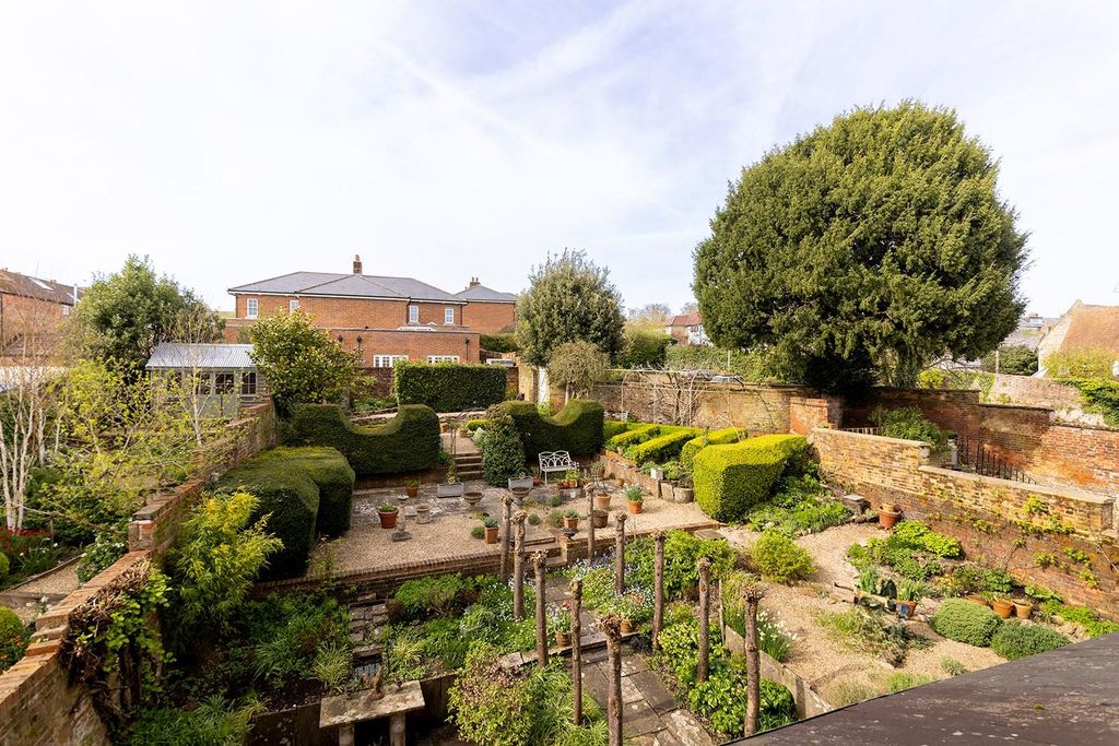 Additional image 33 of 5 bed town house for saleSilverless Street, Marlborough SN8