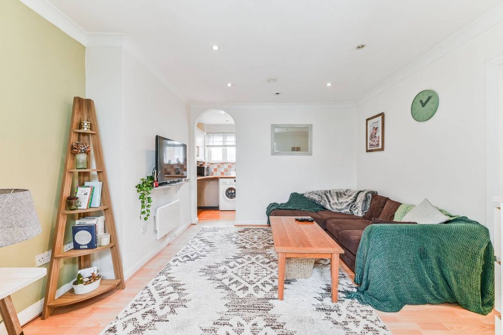 Property photo 1 of 10