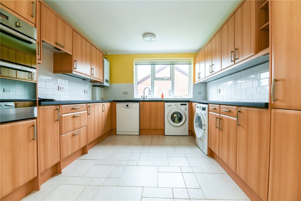 Property photo 2 of 18 Picture No. 03