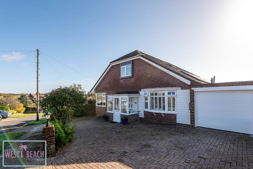 Property photo 1 of 31