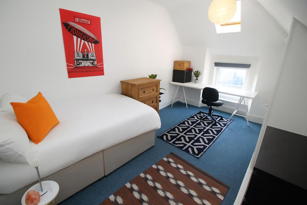 Property photo 3 of 6 R7 Edit.Png