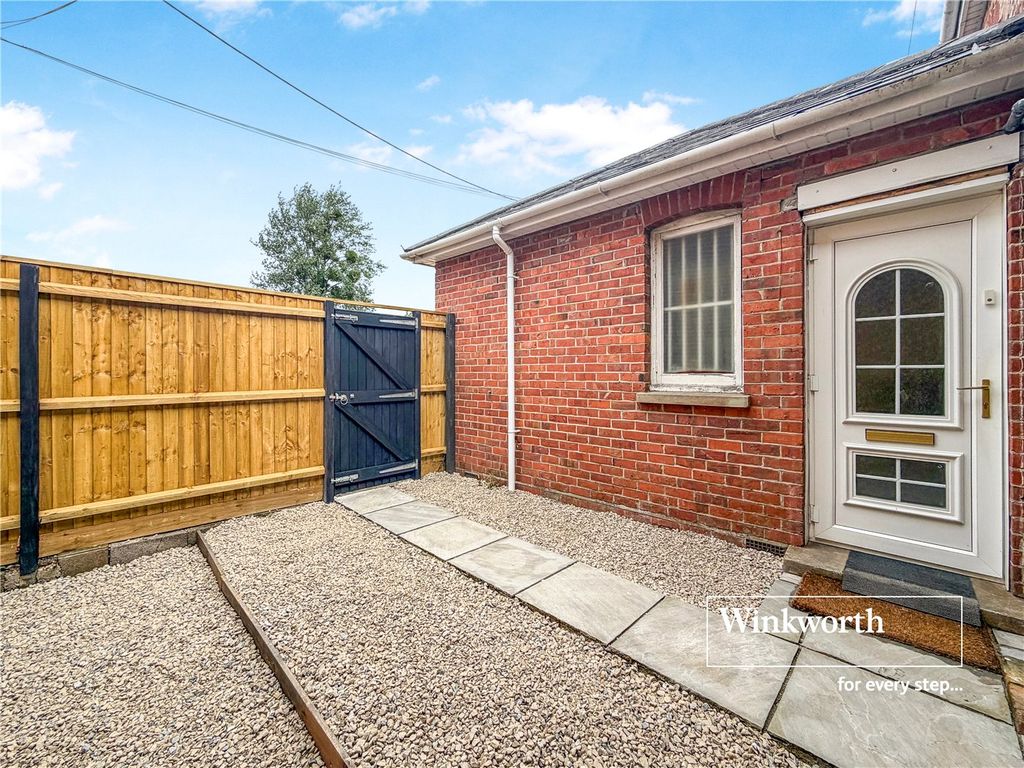 Property photo 1 of 11 Picture No. 19