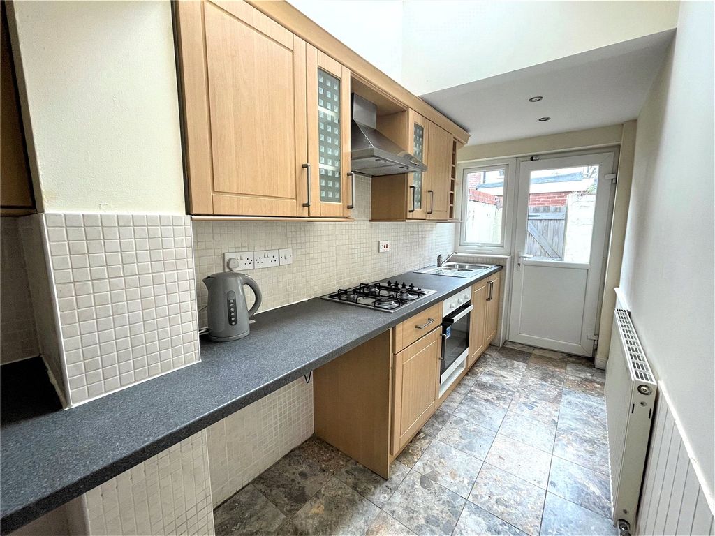 Property photo 3 of 15 Picture No. 04