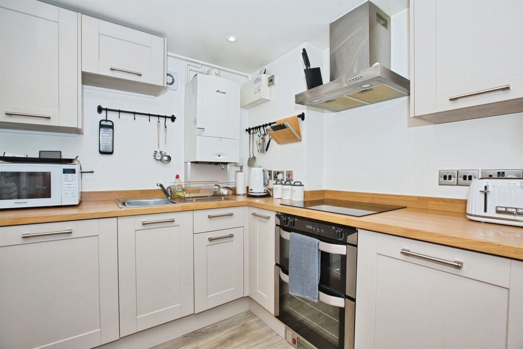 Property photo 3 of 9