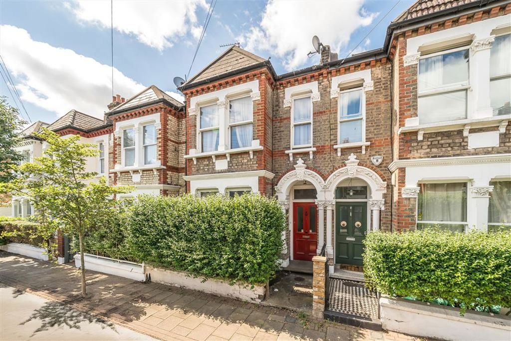 Property photo 1 of 9