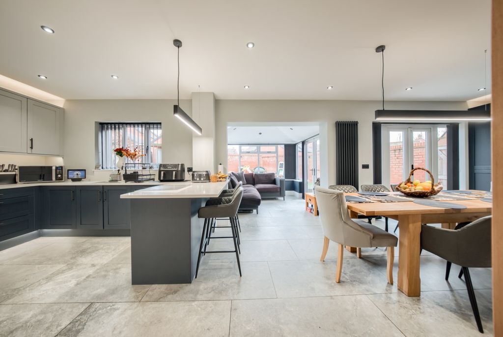 Property photo 2 of 27 Xt5A4669-Hdr(3) (2)