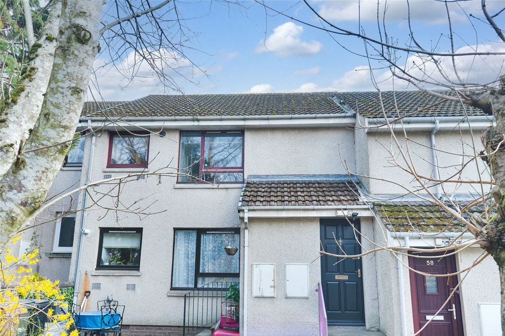 Property photo 1 of 20 Hillview Road