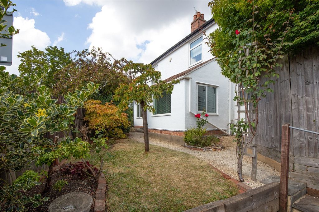 Property photo 3 of 36 Picture No. 40