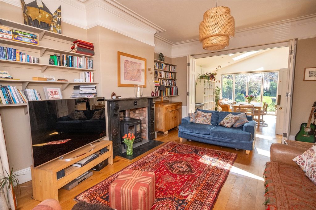 Property photo 2 of 42 Picture No. 07