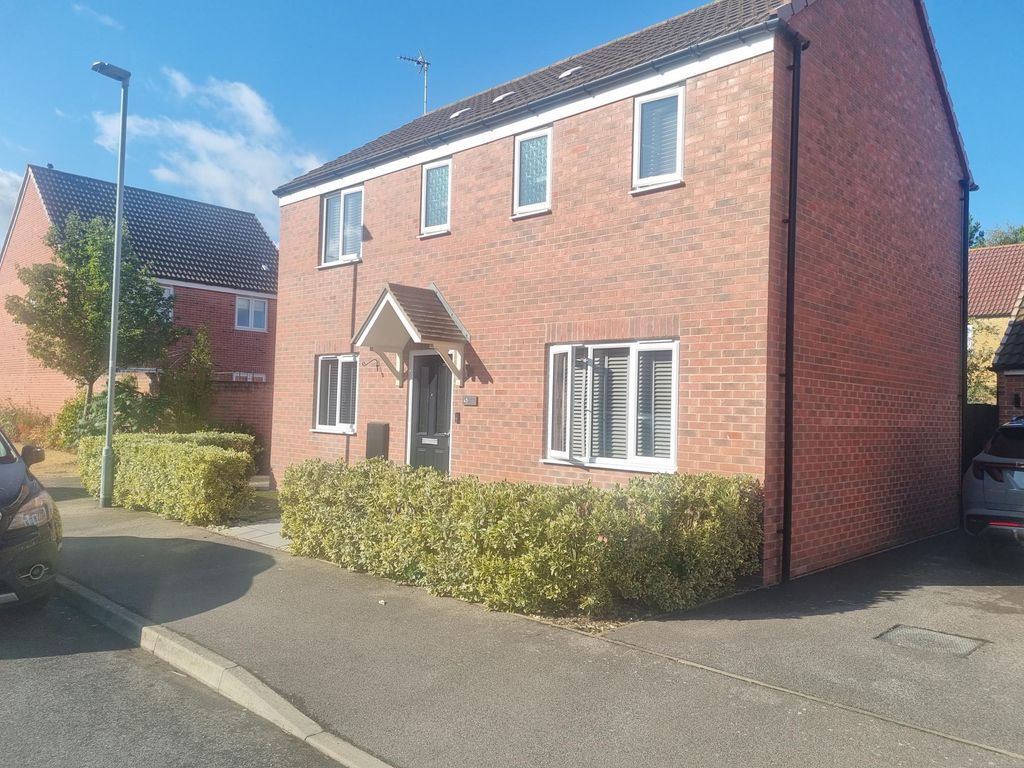 Property photo 1 of 2