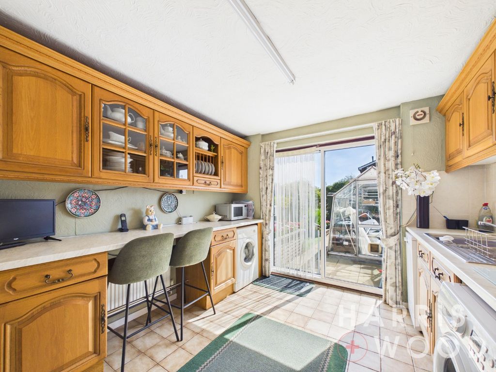 Property photo 2 of 23 5271532