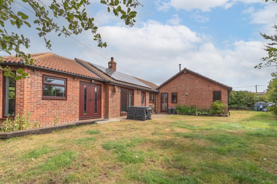 Property photo 2 of 18
