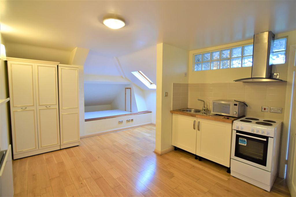 Property photo 1 of 4