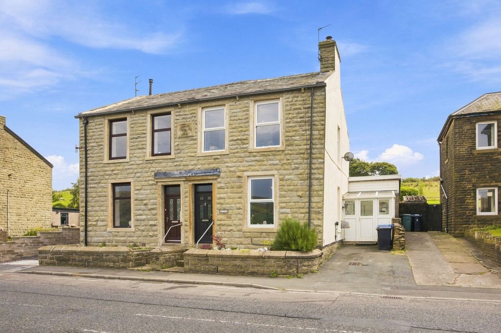 Property photo 1 of 34