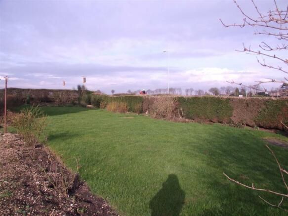 Property photo 2 of 2 Garden