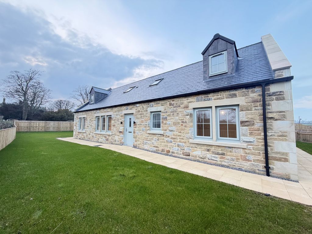 Property photo 1 of 17 Photo 18