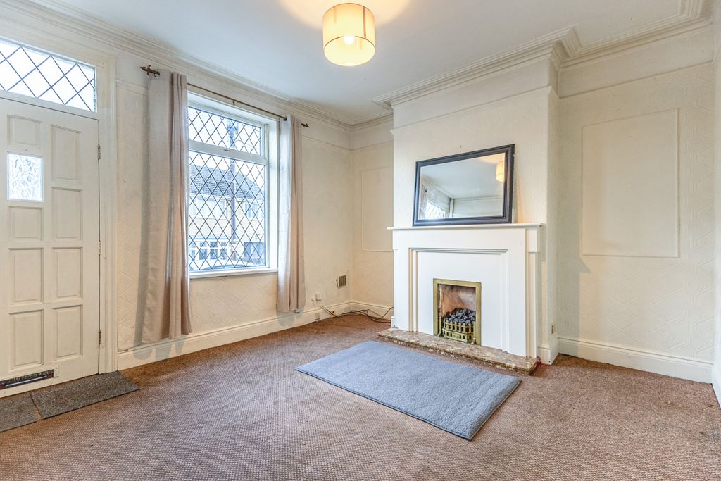 Property photo 2 of 14 Living Room