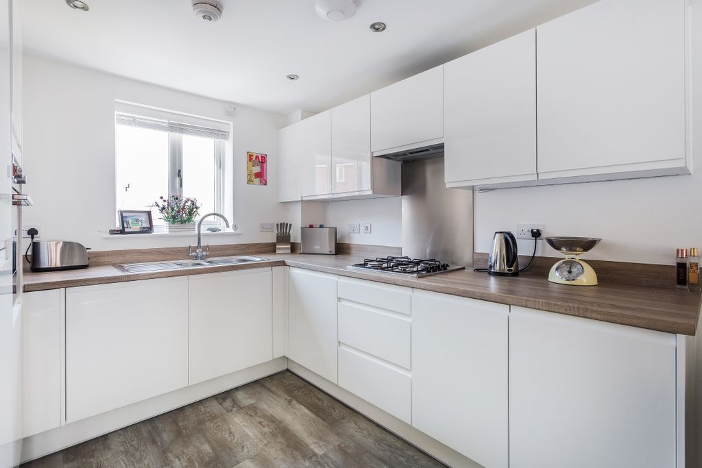 Property photo 3 of 12 Image5.Jpg