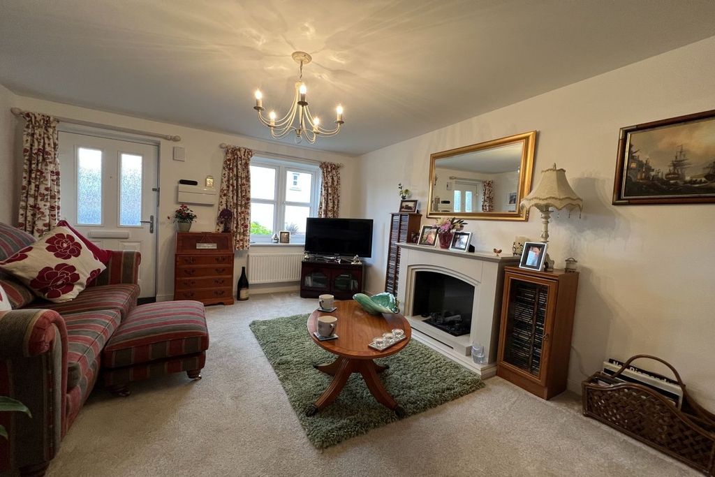 Property photo 3 of 15