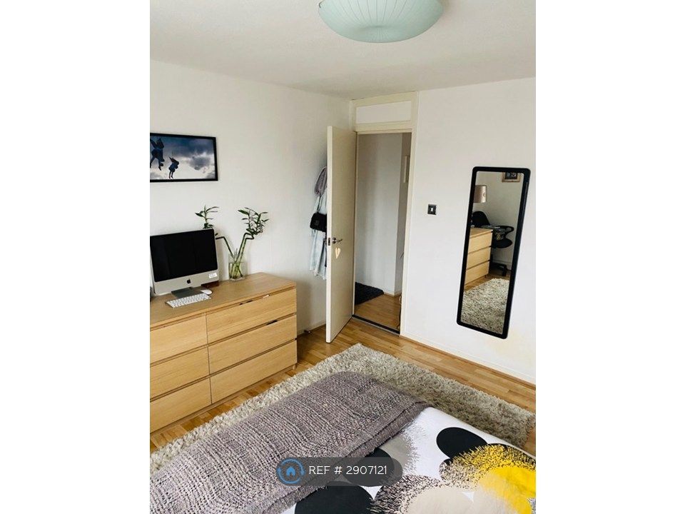 Property photo 1 of 10 Master Bedroom