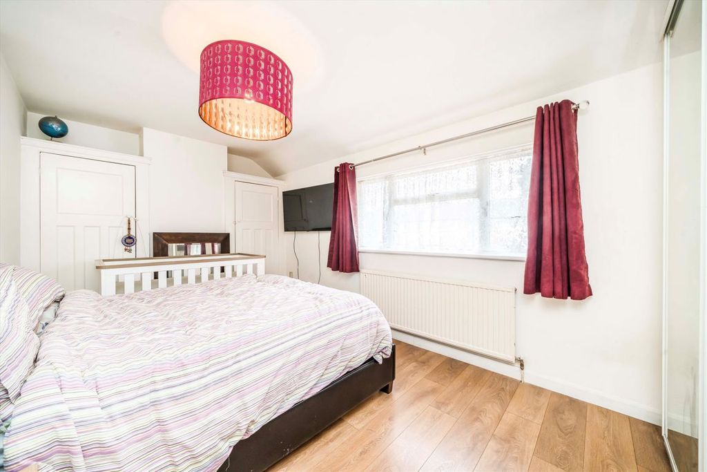 Property photo 3 of 3