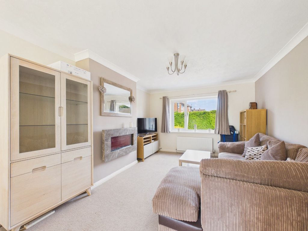 Property photo 2 of 16 5105014