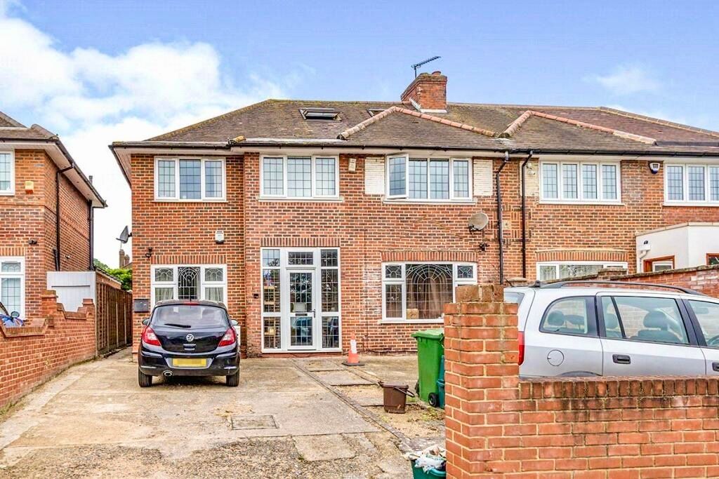 Property photo 1 of 8