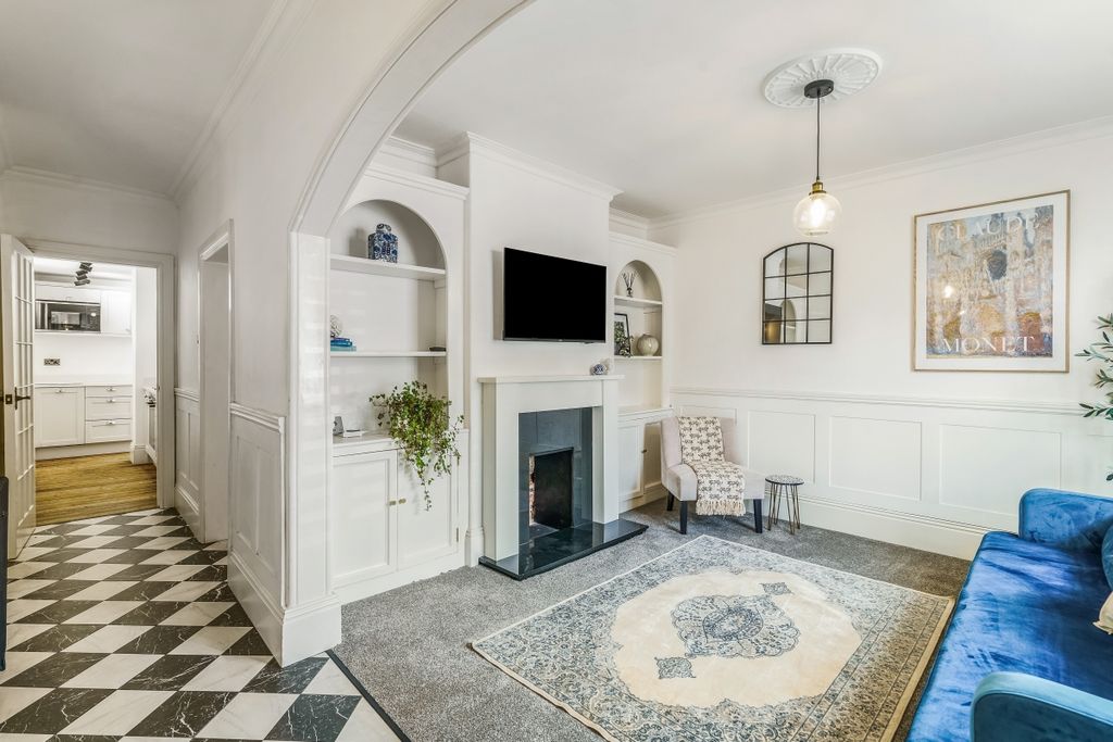 Property photo 1 of 19