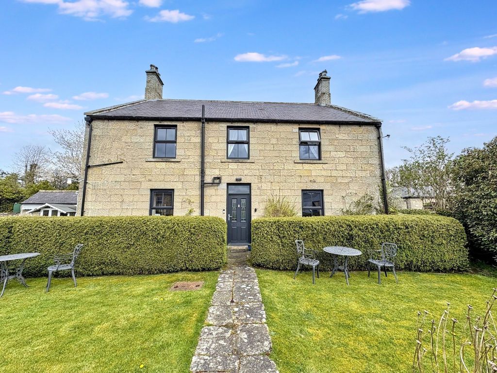 Property photo 1 of 39