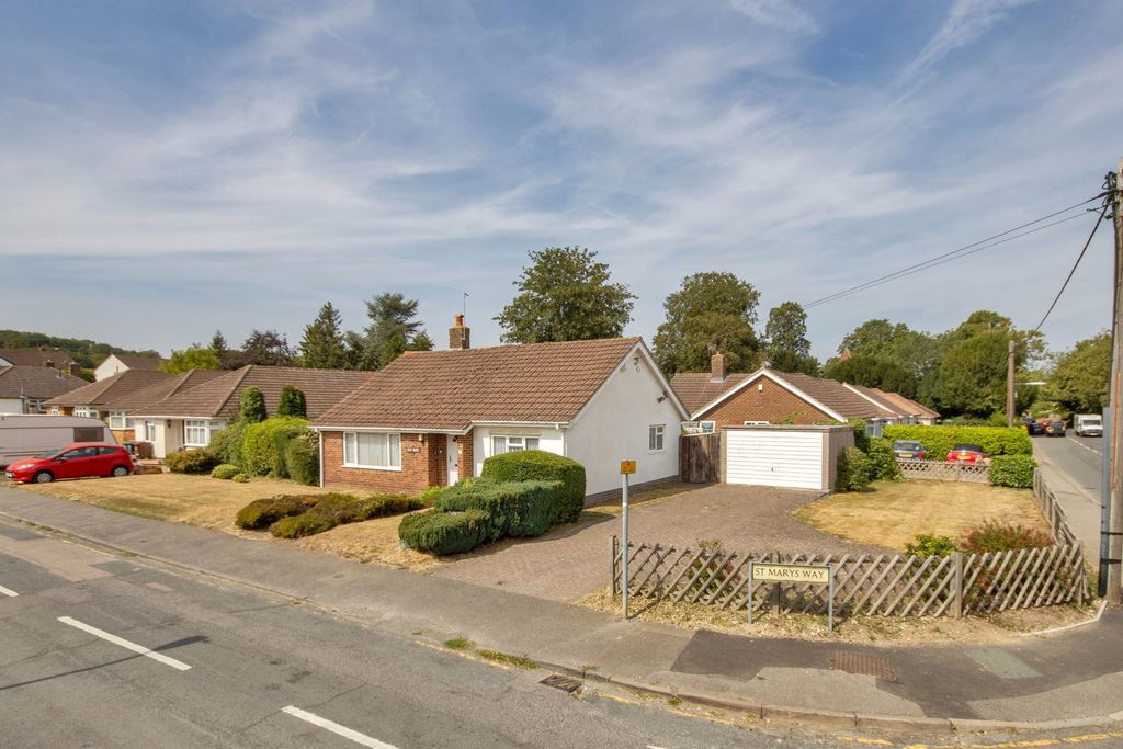 Property photo 1 of 11