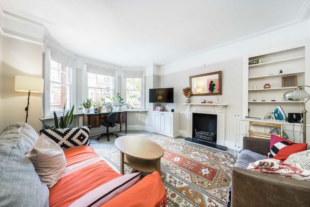 Property photo 2 of 8