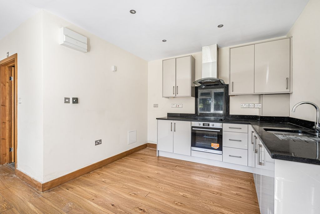 Additional image 29 of 5 bed detached house for saleMymms Drive, Brookmans Park AL9