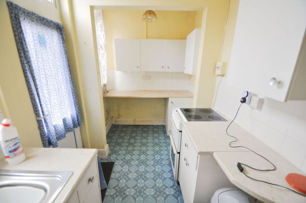 Property photo 3 of 21