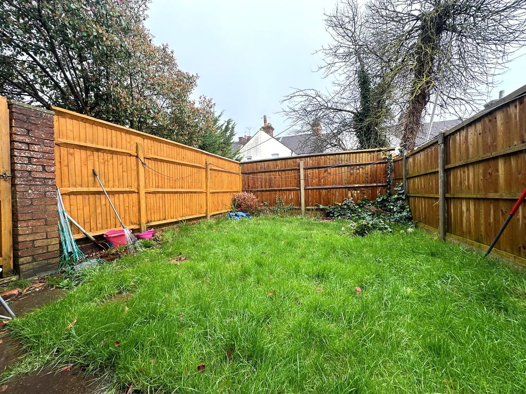 Property photo 2 of 9 Garden