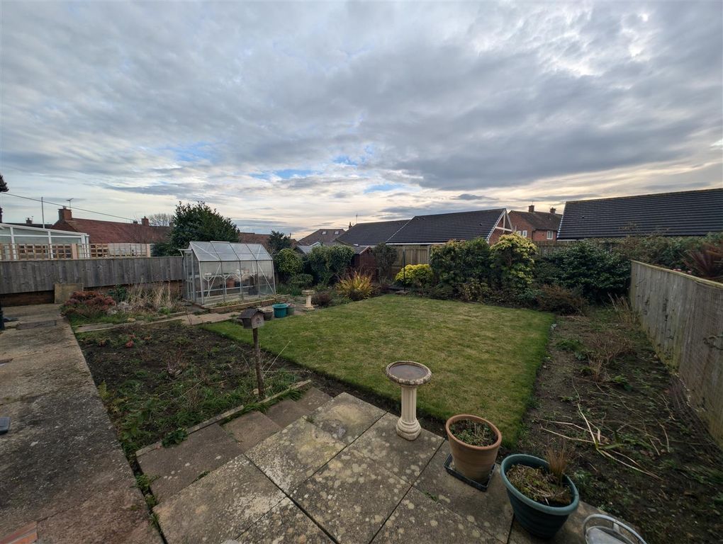 Property photo 2 of 16 Rear Garden