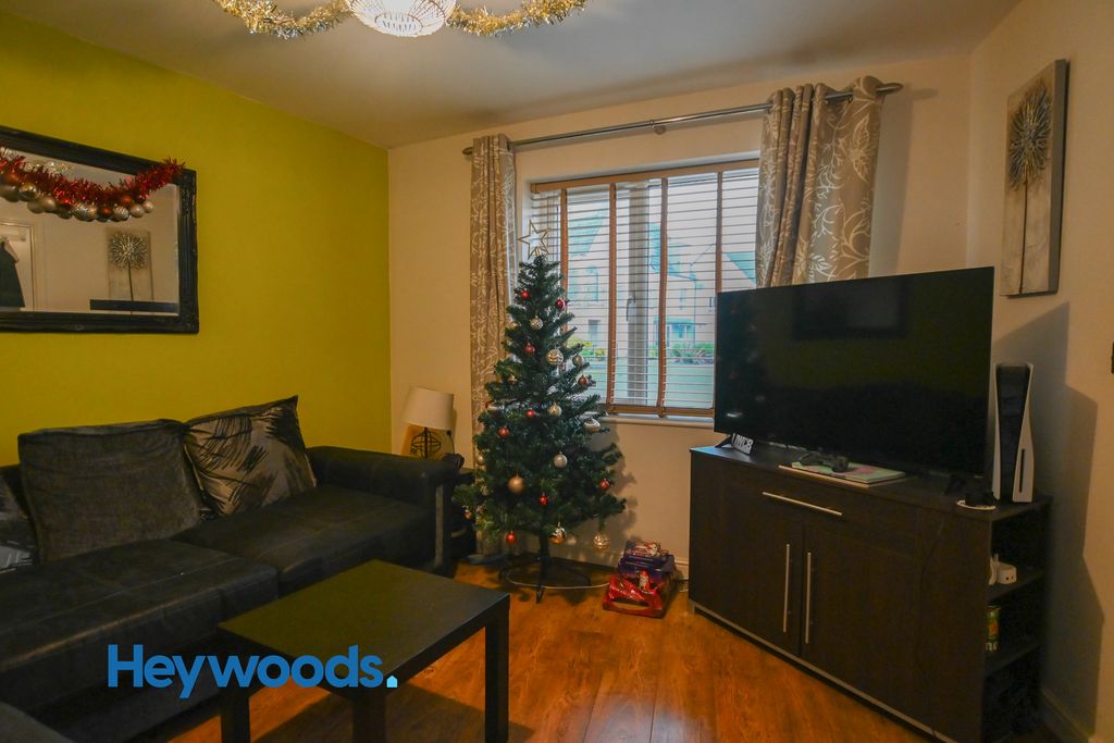 Property photo 3 of 67 Lounge