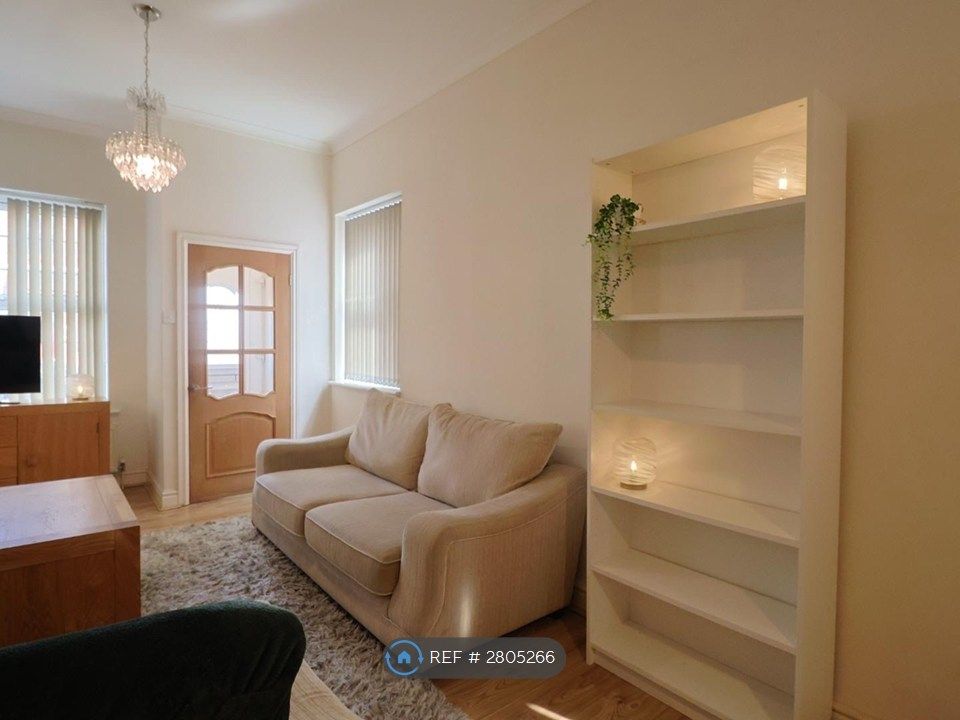 Property photo 3 of 17