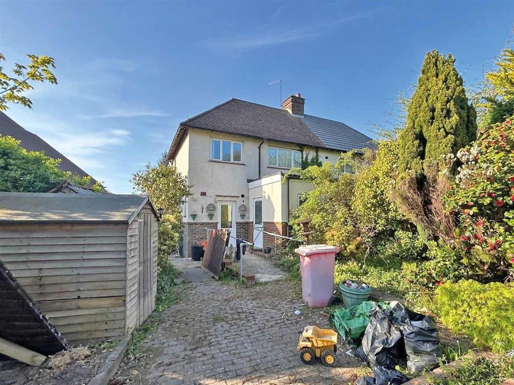 Property photo 2 of 6