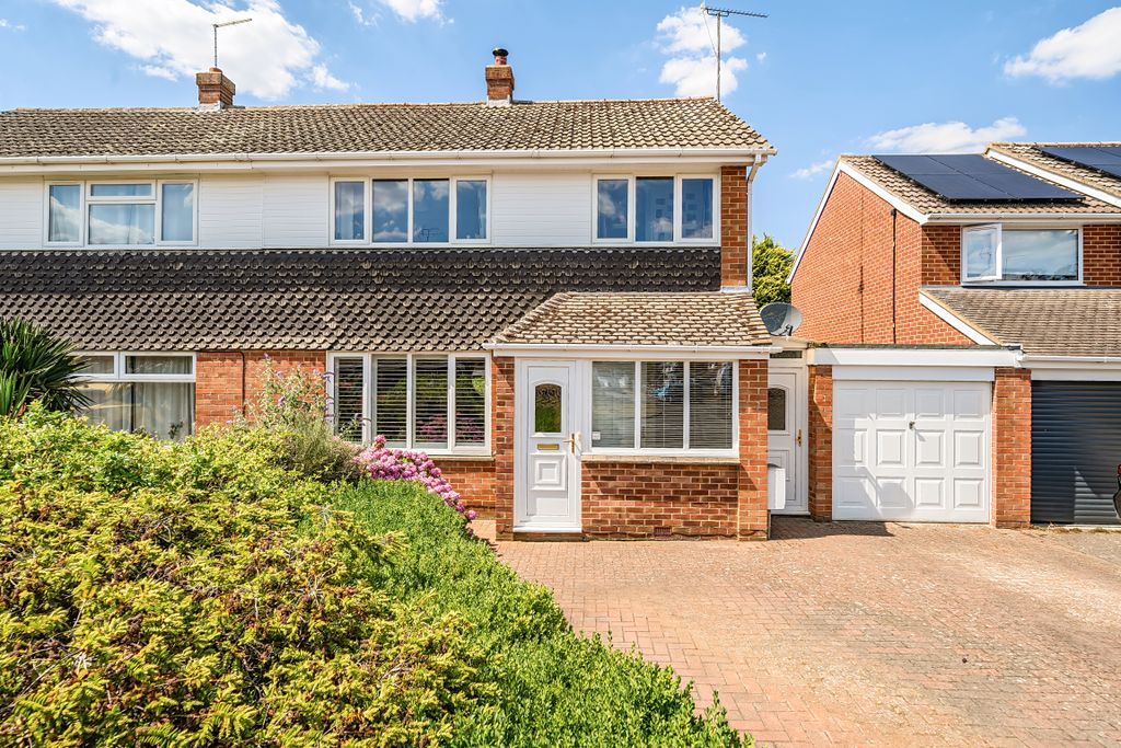 Property photo 1 of 23 131799924687137F112Cbf