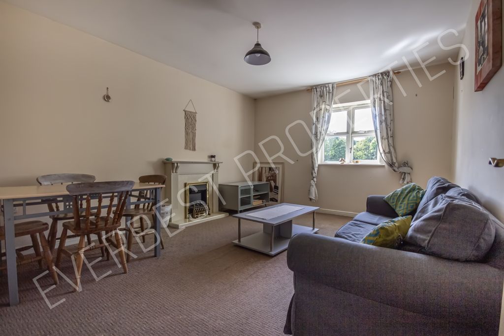 Property photo 2 of 12 2