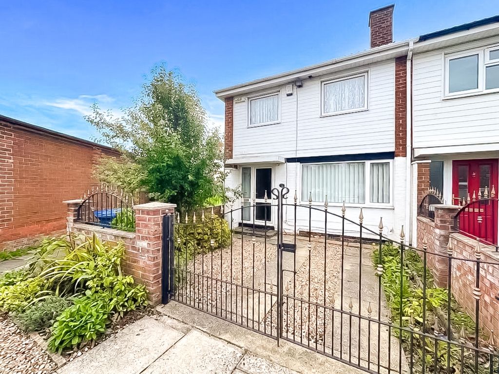 Property photo 1 of 22 Formby Ewemove Middlesbrough-22