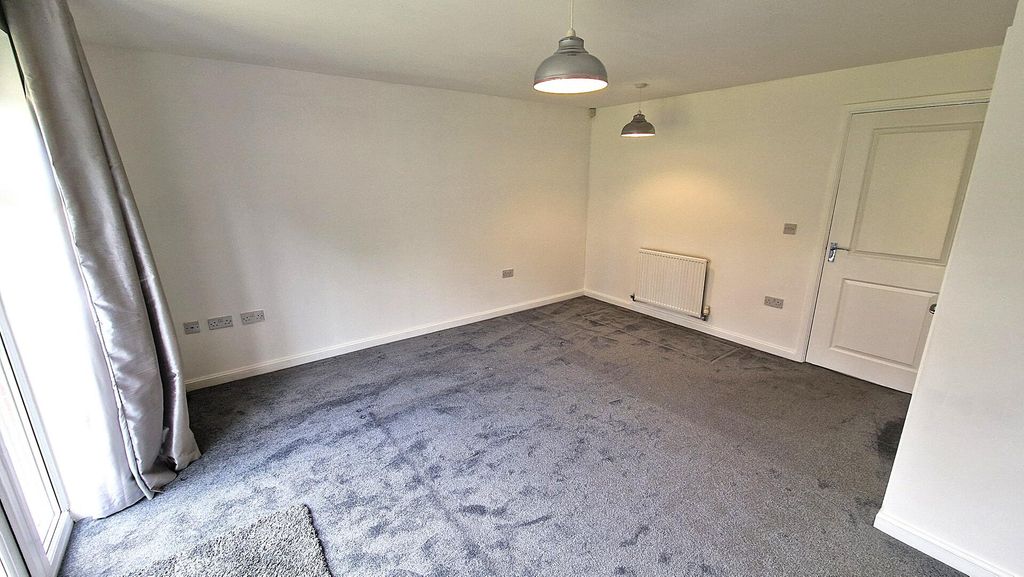 Property photo 3 of 47 Living Room
