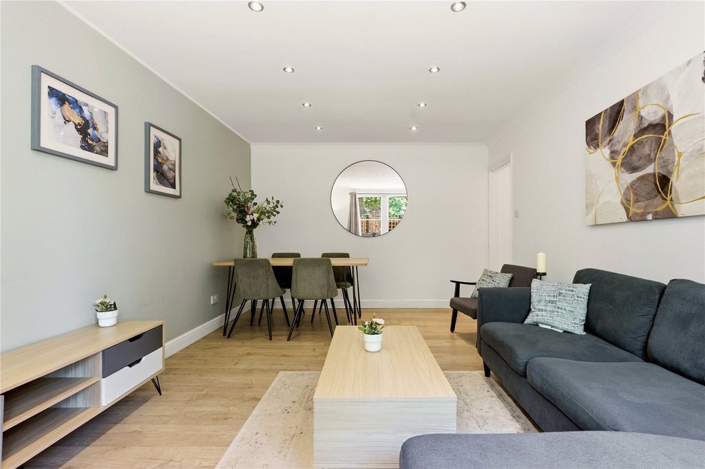 Property photo 2 of 10 Picture No. 06