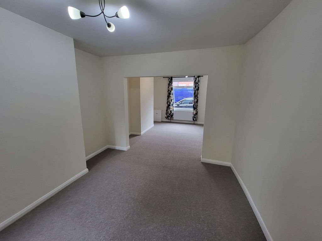 Property photo 3 of 25 Gallery