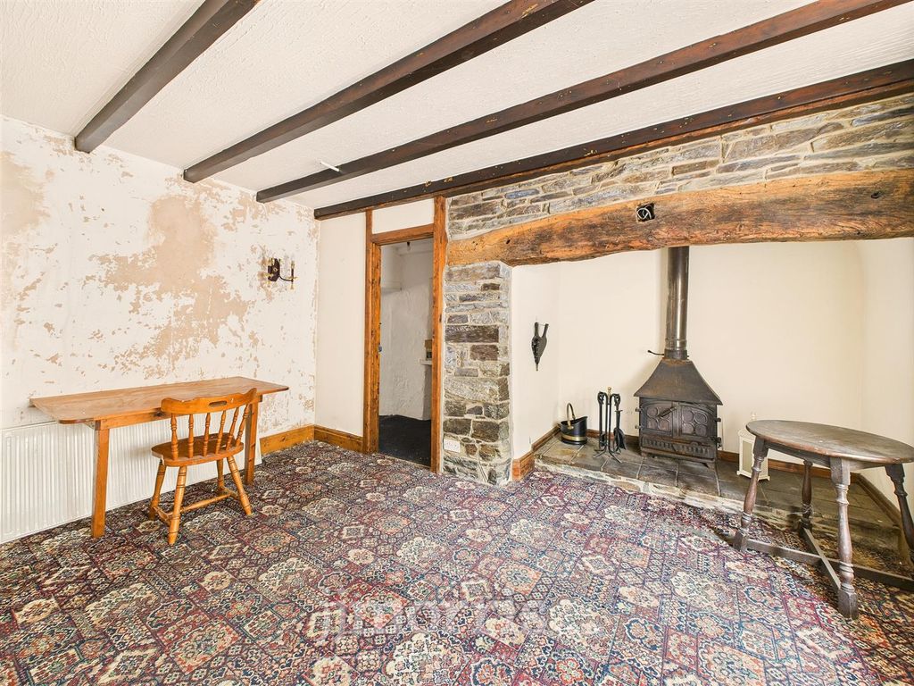 Property photo 3 of 20 Cam05297G0-Pr0075-Still002.Jpg