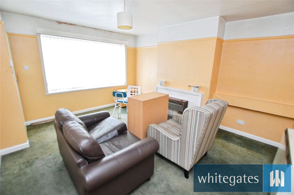 Property photo 2 of 12 Picture No. 11