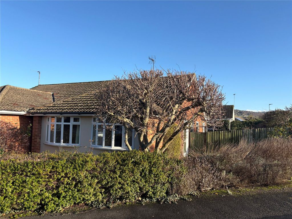 Property photo 2 of 19 Picture No. 21