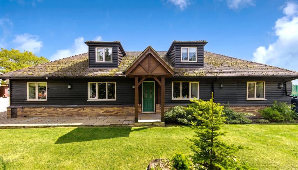 Property photo 1 of 39